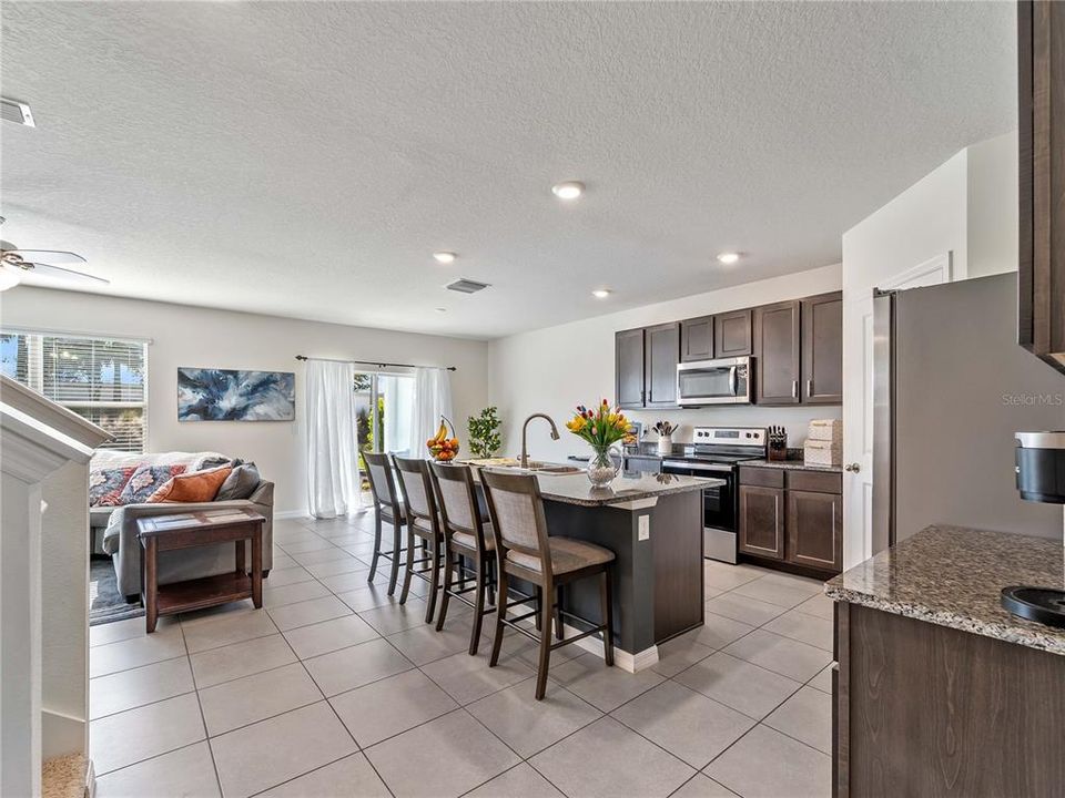 For Sale: $599,900 (5 beds, 3 baths, 2631 Square Feet)