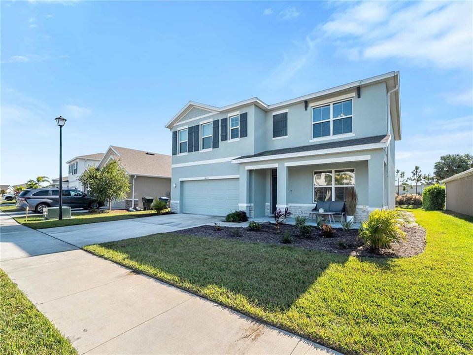 For Sale: $599,900 (5 beds, 3 baths, 2631 Square Feet)