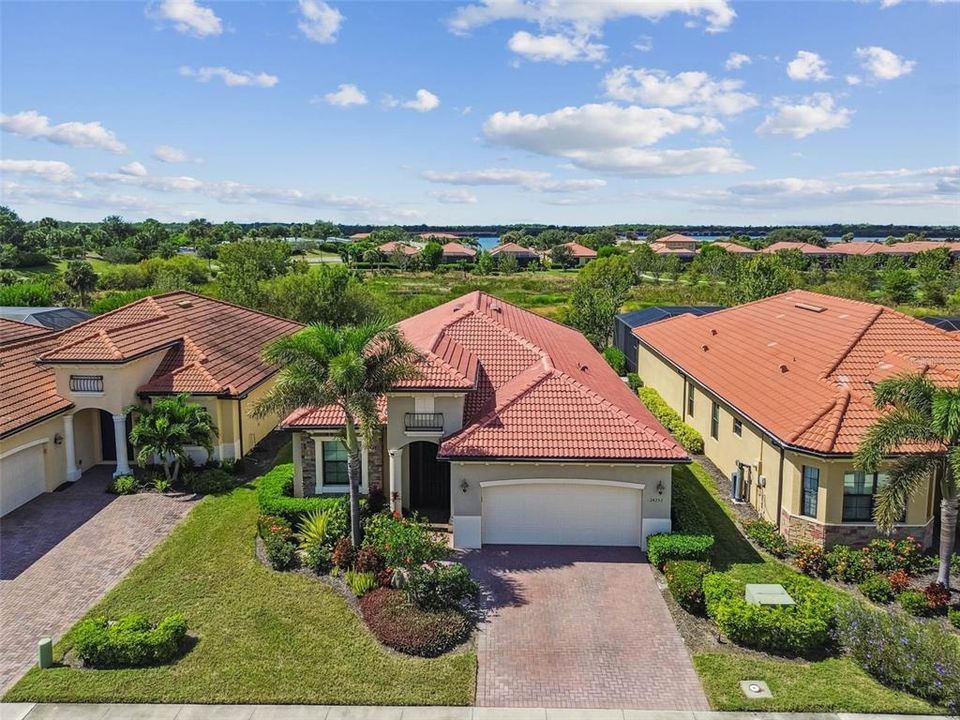 For Sale: $625,000 (4 beds, 2 baths, 2242 Square Feet)