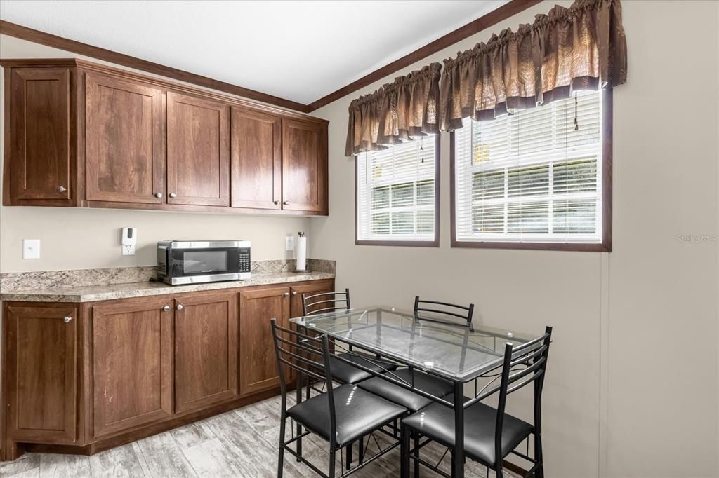 For Sale: $149,900 (1 beds, 1 baths, 504 Square Feet)