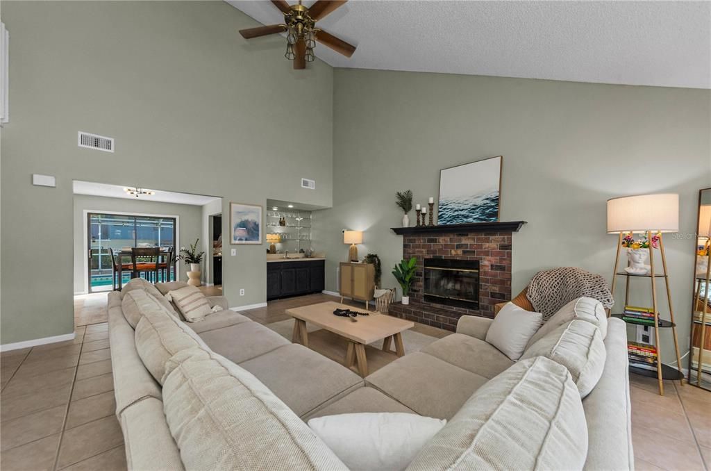 Active With Contract: $415,000 (3 beds, 2 baths, 2024 Square Feet)