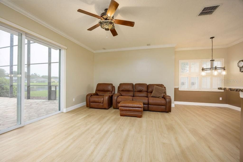 待售: $659,900 (4 贝兹, 2 浴室, 2639 平方英尺)