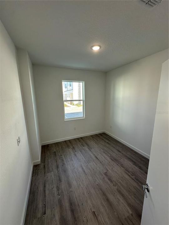 Activo con contrato: $569,990 (6 camas, 5 baños, 2781 Pies cuadrados)