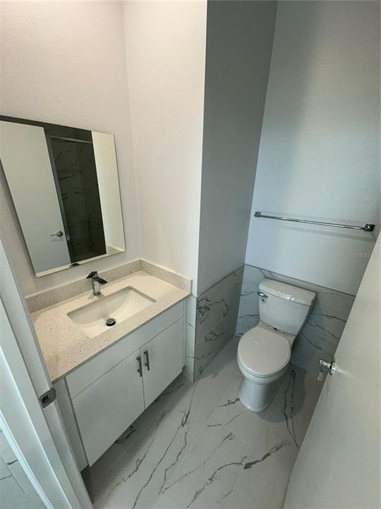 Activo con contrato: $569,990 (6 camas, 5 baños, 2781 Pies cuadrados)