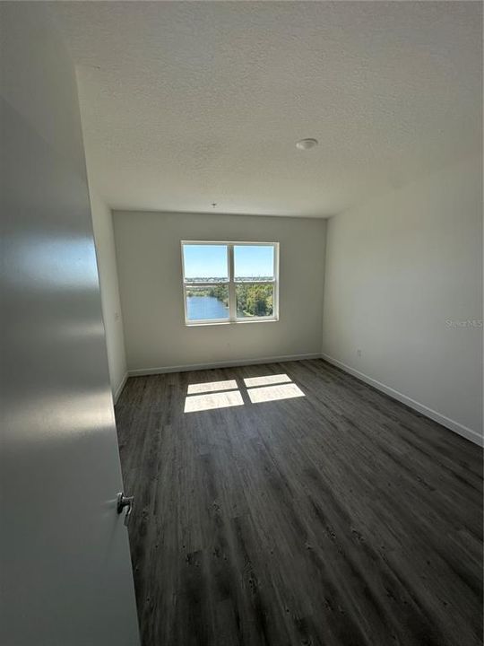 Activo con contrato: $569,990 (6 camas, 5 baños, 2781 Pies cuadrados)