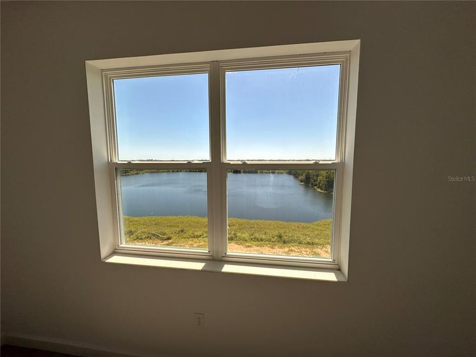 Activo con contrato: $569,990 (6 camas, 5 baños, 2781 Pies cuadrados)