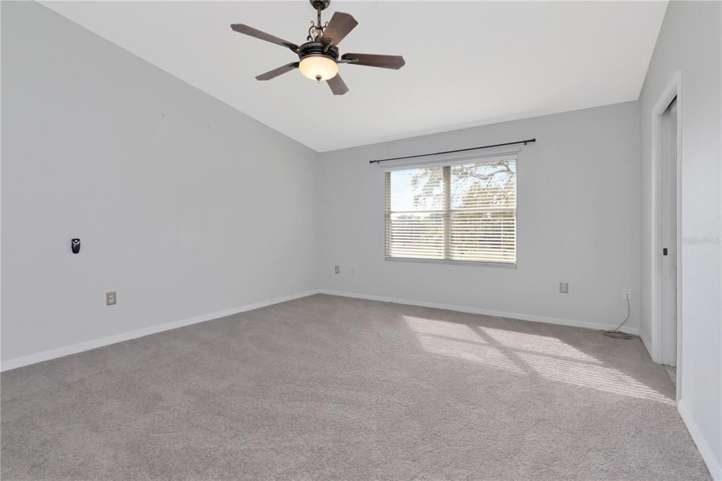 For Sale: $284,900 (3 beds, 2 baths, 1708 Square Feet)