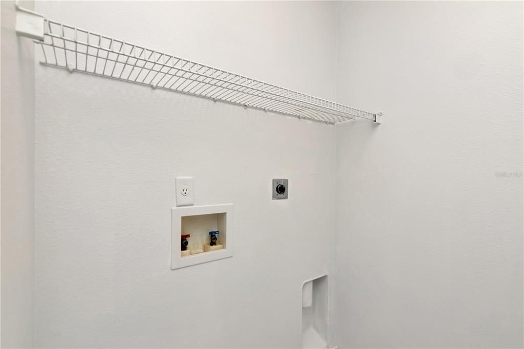 For Sale: $284,900 (3 beds, 2 baths, 1708 Square Feet)