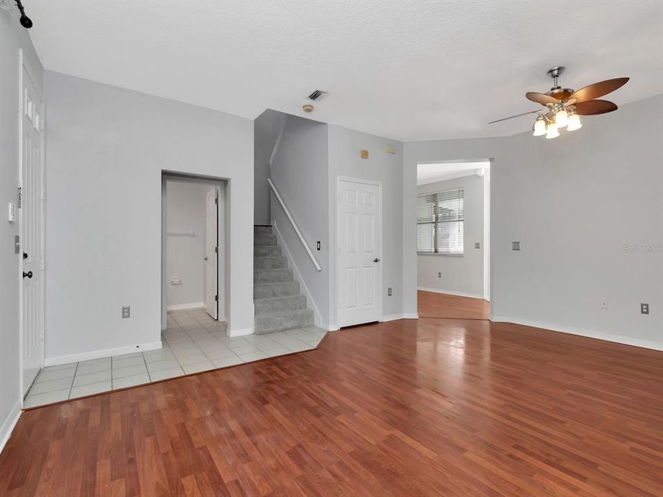 For Sale: $284,900 (3 beds, 2 baths, 1708 Square Feet)
