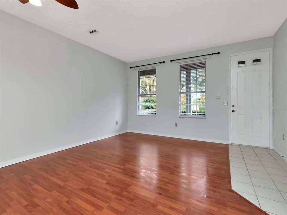 For Sale: $284,900 (3 beds, 2 baths, 1708 Square Feet)
