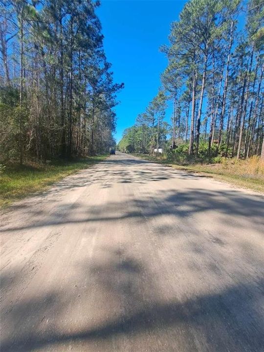 待售: $39,900 (1.05 acres)