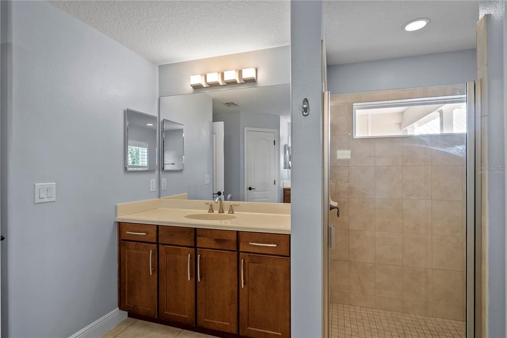 На продажу: $825,000 (4 спален, 3 ванн, 2974 Квадратных фут)