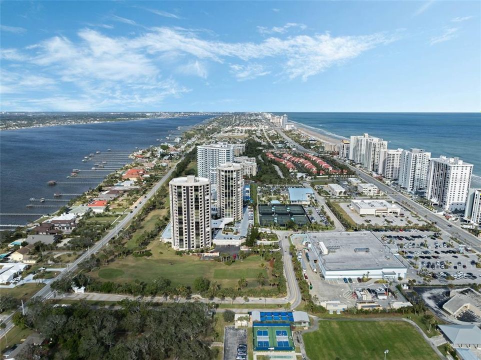 For Sale: $175,000 (1 beds, 1 baths, 1010 Square Feet)