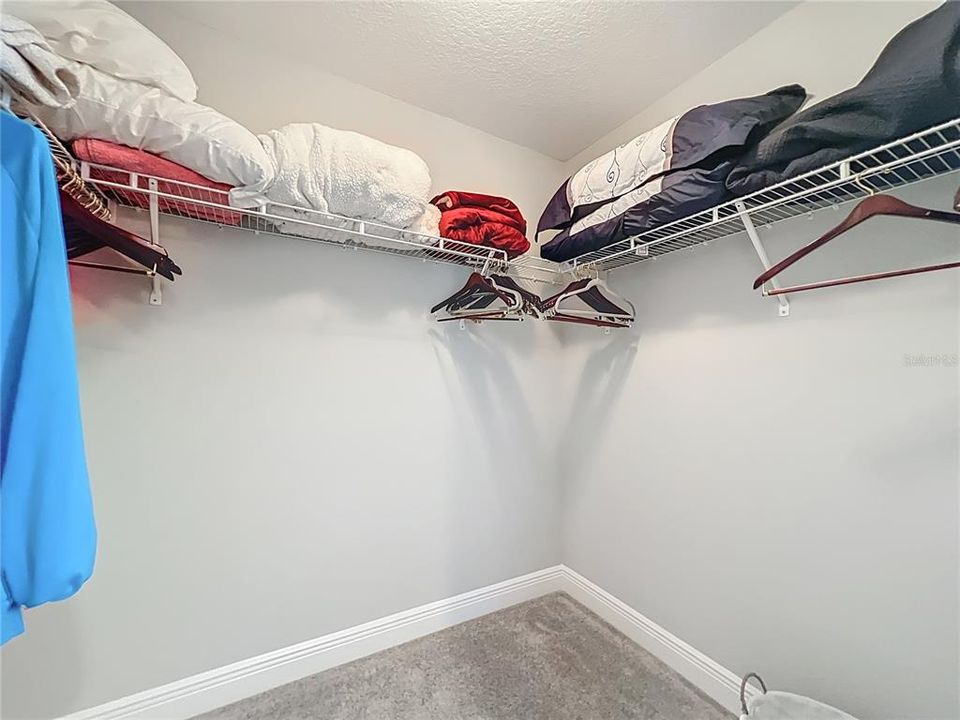 En Venta: $799,000 (3 camas, 3 baños, 2376 Pies cuadrados)