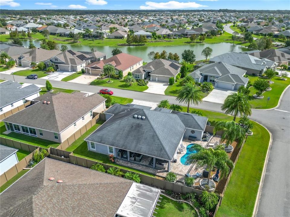 En Venta: $799,000 (3 camas, 3 baños, 2376 Pies cuadrados)