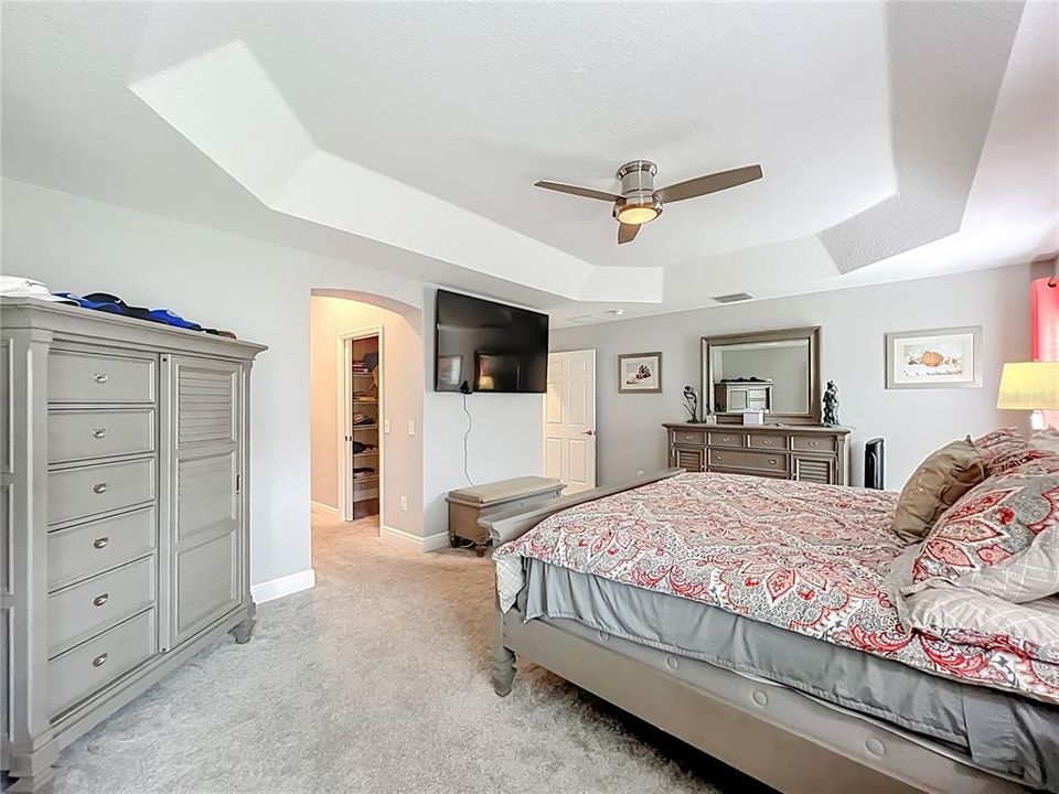 En Venta: $799,000 (3 camas, 3 baños, 2376 Pies cuadrados)