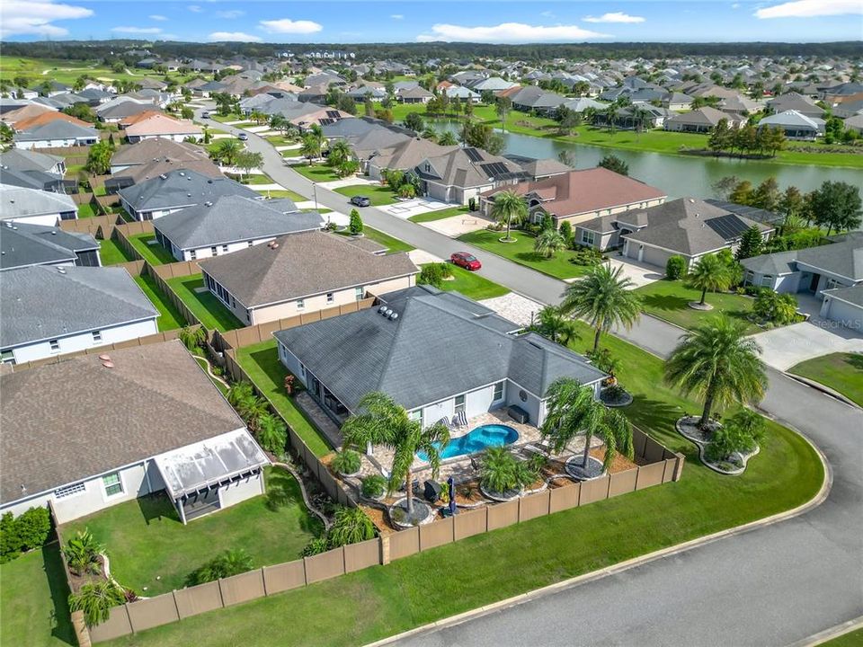 En Venta: $799,000 (3 camas, 3 baños, 2376 Pies cuadrados)