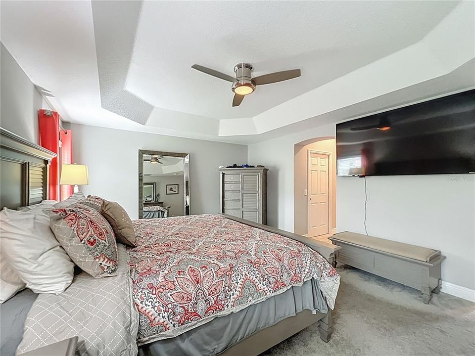 En Venta: $799,000 (3 camas, 3 baños, 2376 Pies cuadrados)