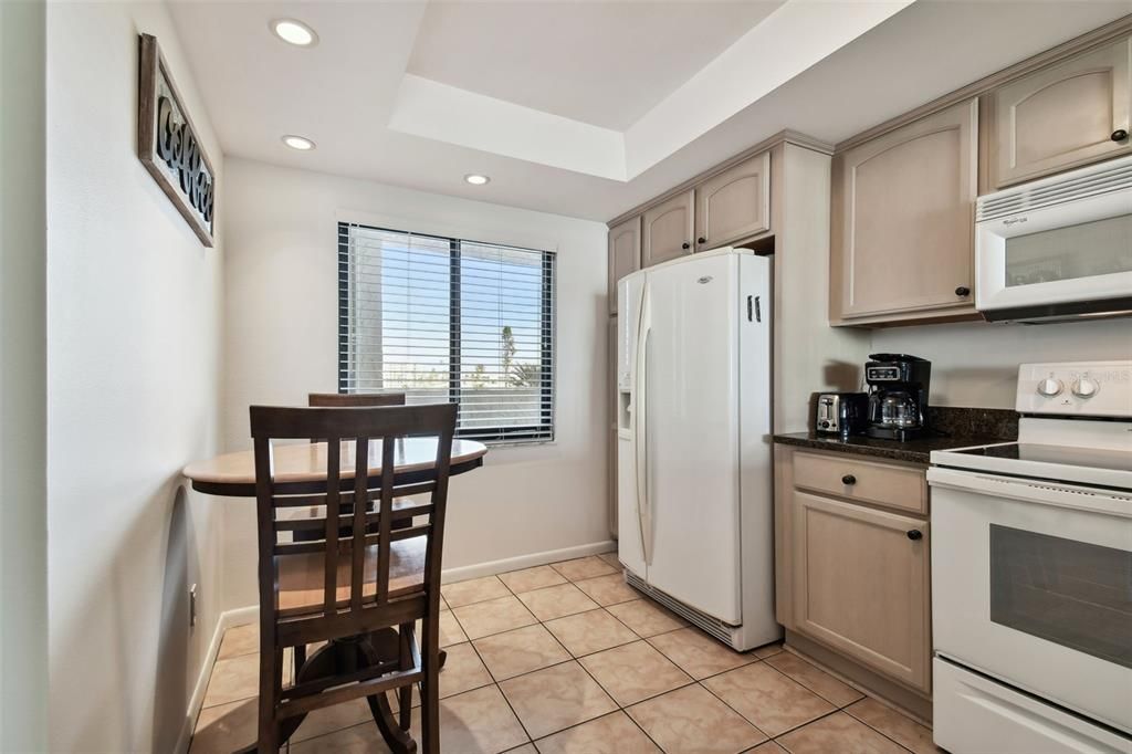 待售: $624,900 (1 贝兹, 1 浴室, 940 平方英尺)