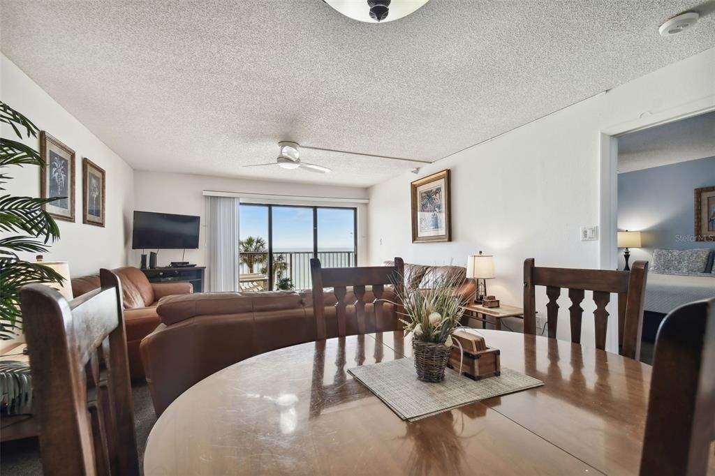 待售: $624,900 (1 贝兹, 1 浴室, 940 平方英尺)