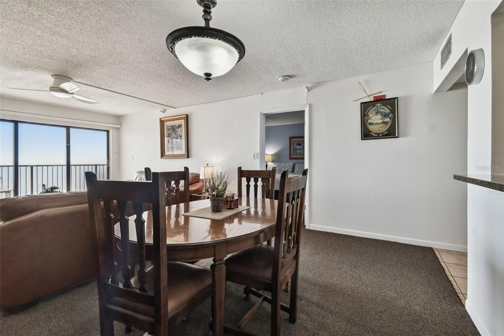 待售: $624,900 (1 贝兹, 1 浴室, 940 平方英尺)