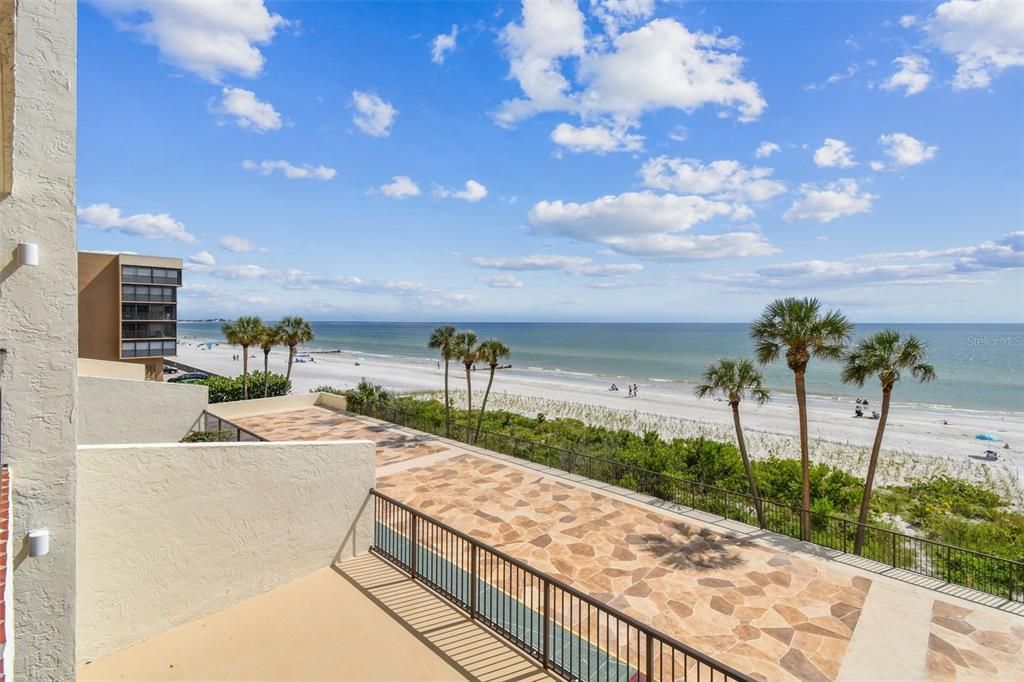 待售: $624,900 (1 贝兹, 1 浴室, 940 平方英尺)