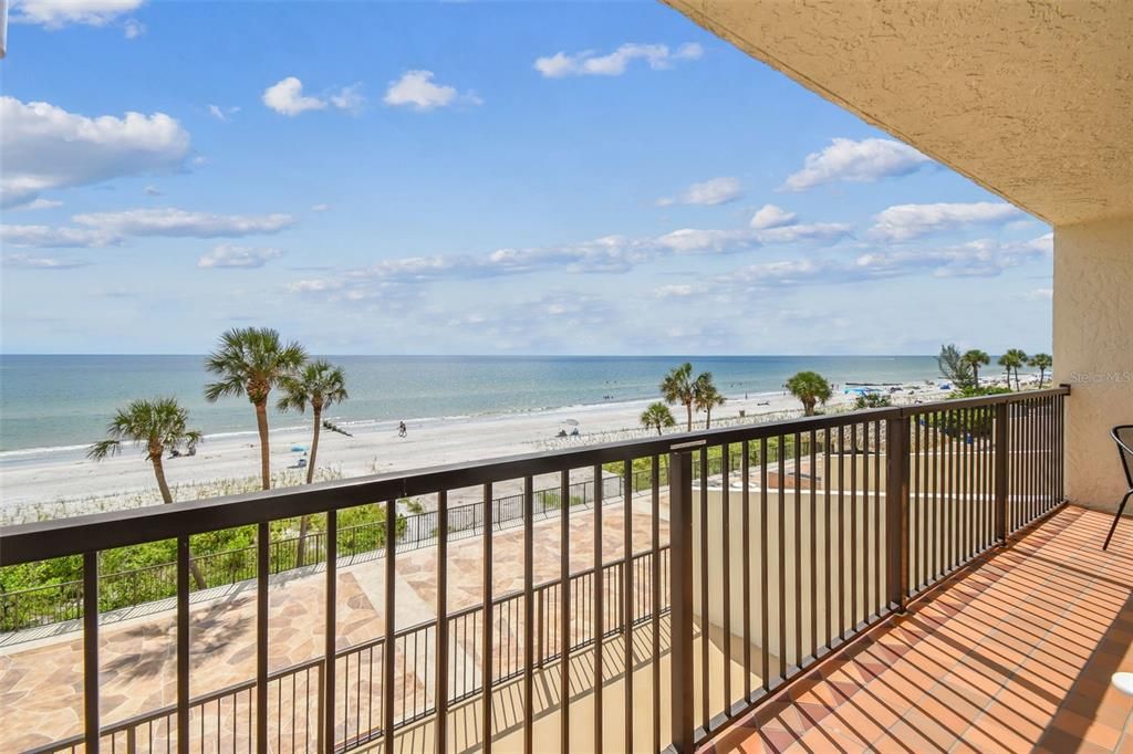 待售: $624,900 (1 贝兹, 1 浴室, 940 平方英尺)