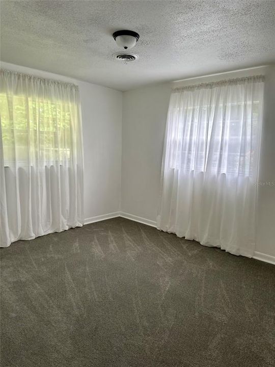 For Sale: $219,000 (3 beds, 2 baths, 1149 Square Feet)