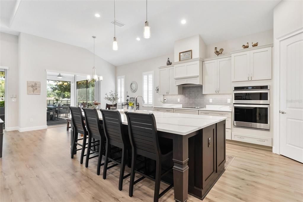 待售: $649,000 (4 贝兹, 3 浴室, 2544 平方英尺)