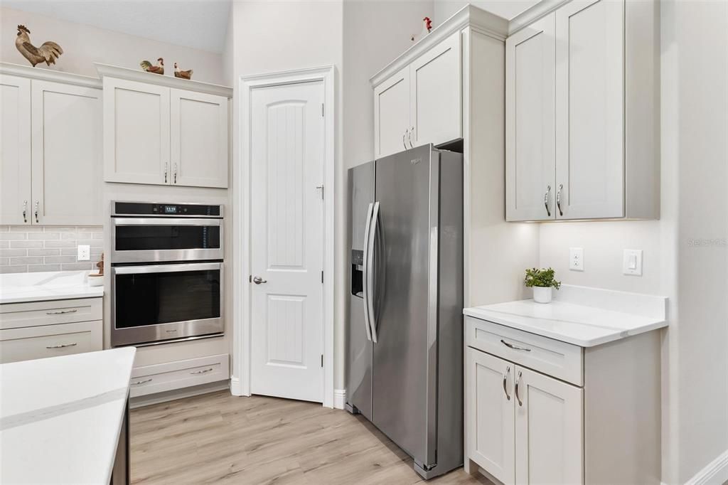 待售: $649,000 (4 贝兹, 3 浴室, 2544 平方英尺)