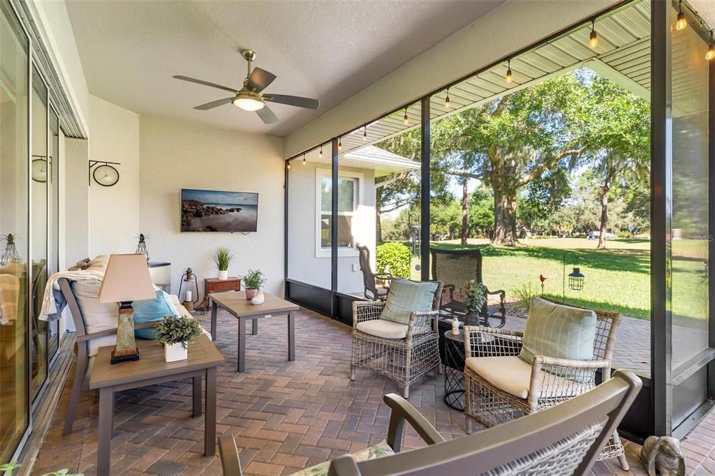 待售: $649,000 (4 贝兹, 3 浴室, 2544 平方英尺)