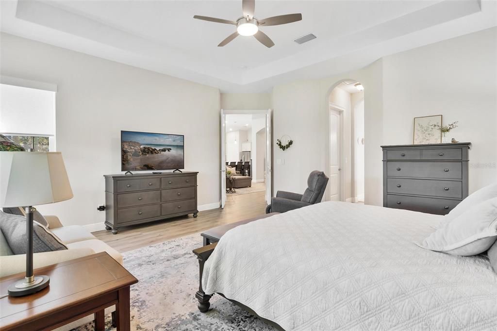 待售: $649,000 (4 贝兹, 3 浴室, 2544 平方英尺)