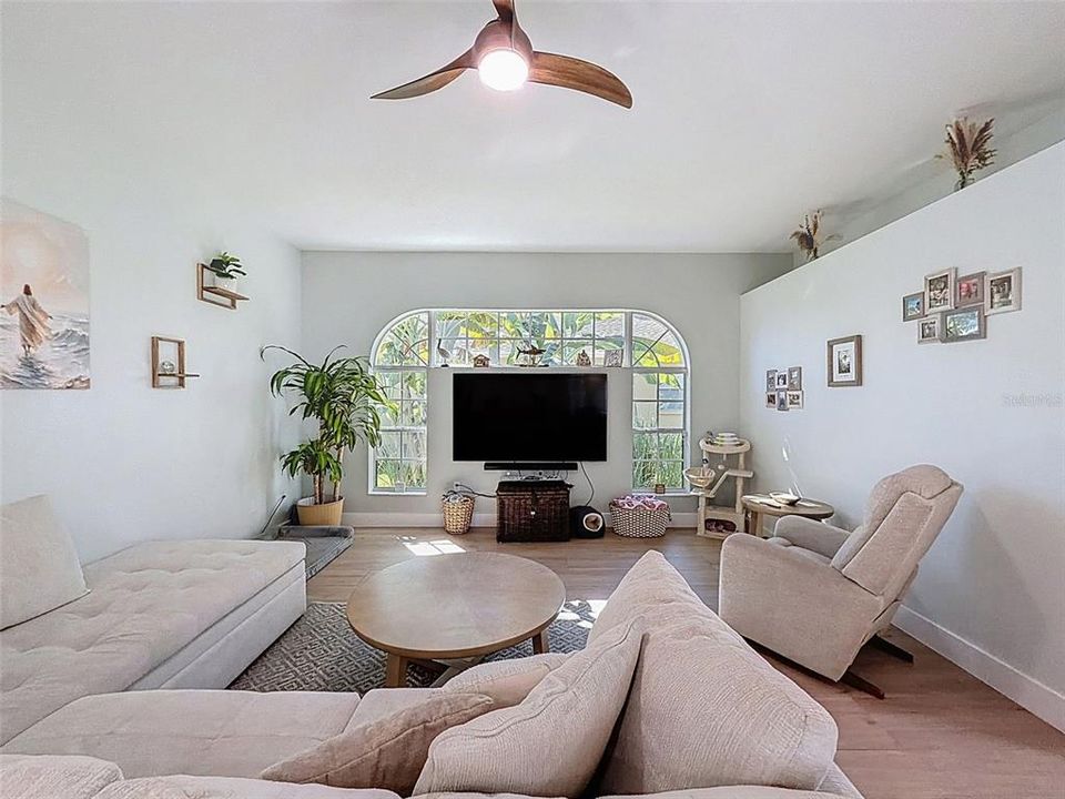 待售: $414,900 (3 贝兹, 2 浴室, 1968 平方英尺)