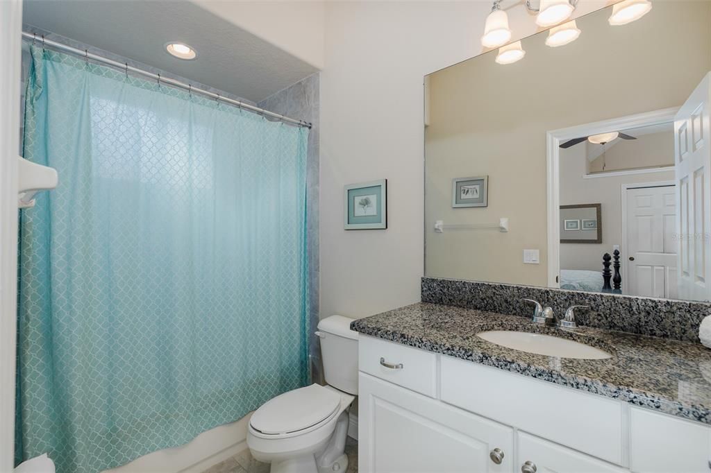 For Sale: $965,000 (5 beds, 5 baths, 4000 Square Feet)