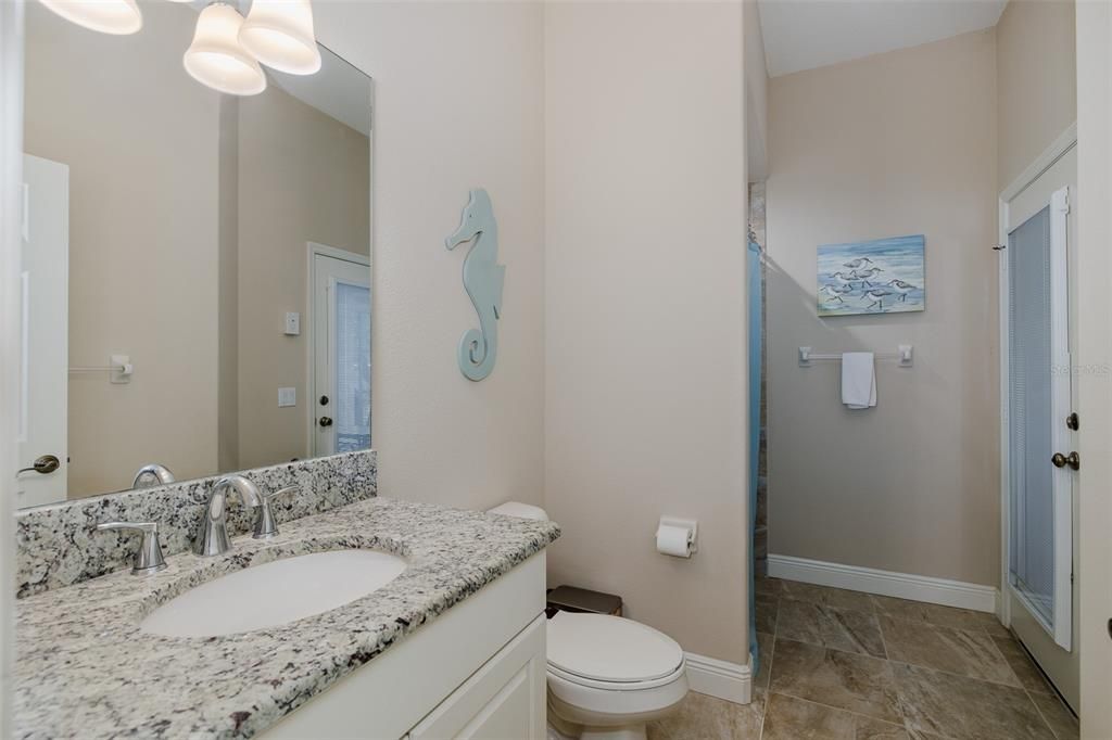 For Sale: $965,000 (5 beds, 5 baths, 4000 Square Feet)