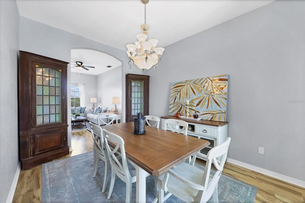 На продажу: $420,000 (3 спален, 2 ванн, 2112 Квадратных фут)