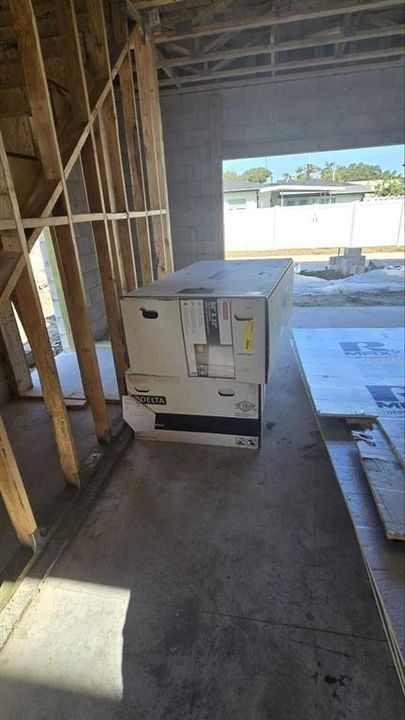 For Sale: $717,000 (3 beds, 2 baths, 2047 Square Feet)