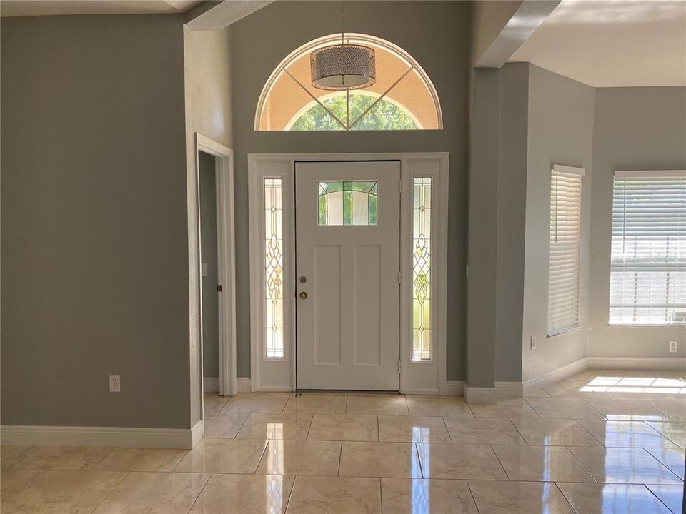 For Rent: $2,495 (4 beds, 3 baths, 2200 Square Feet)