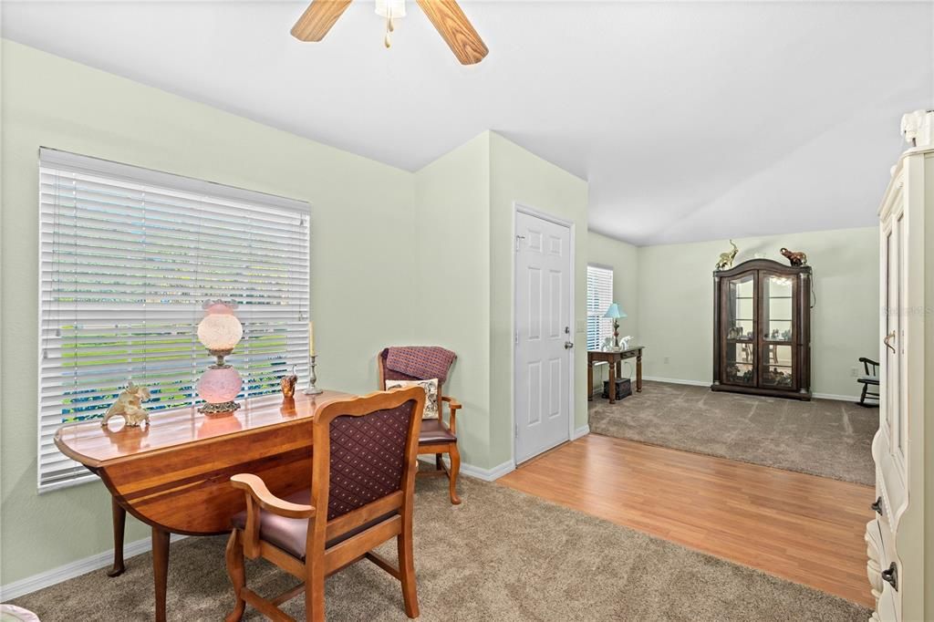 For Sale: $329,000 (3 beds, 2 baths, 1641 Square Feet)