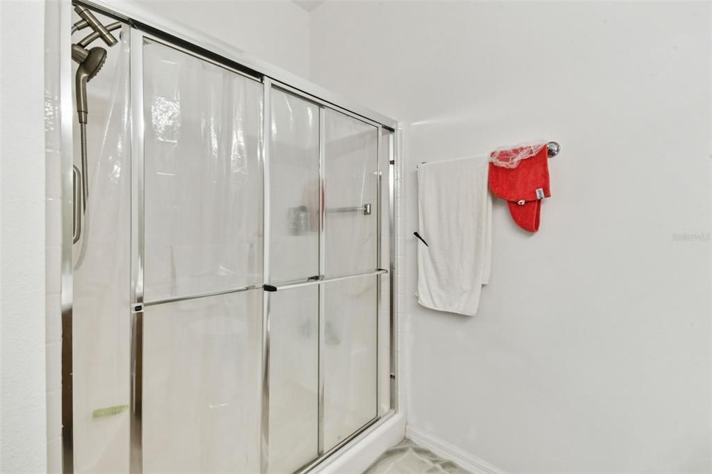 For Sale: $284,900 (2 beds, 2 baths, 1332 Square Feet)