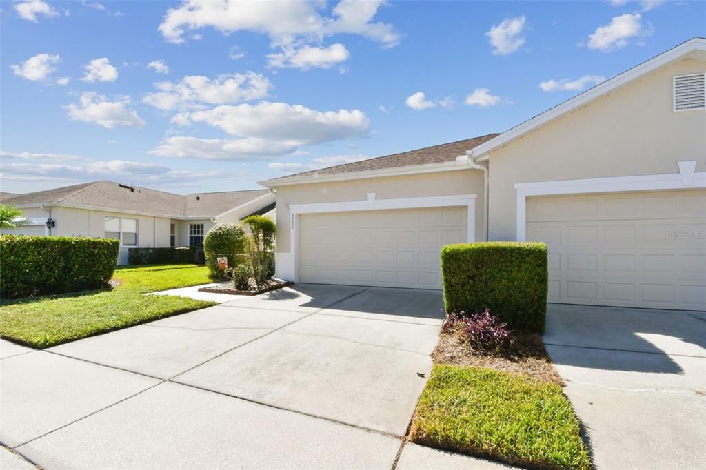 For Sale: $284,900 (2 beds, 2 baths, 1332 Square Feet)