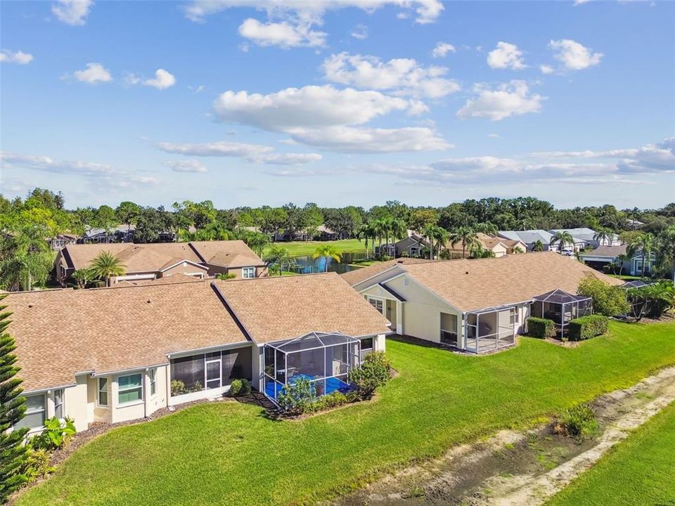 For Sale: $284,900 (2 beds, 2 baths, 1332 Square Feet)