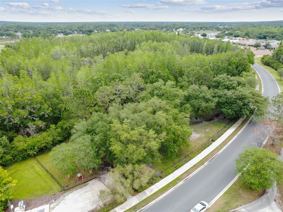 For Sale: $284,900 (2 beds, 2 baths, 1332 Square Feet)