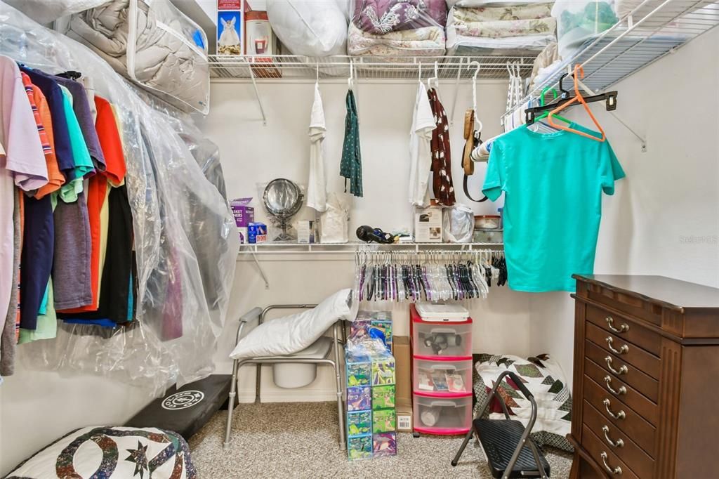 For Sale: $284,900 (2 beds, 2 baths, 1332 Square Feet)