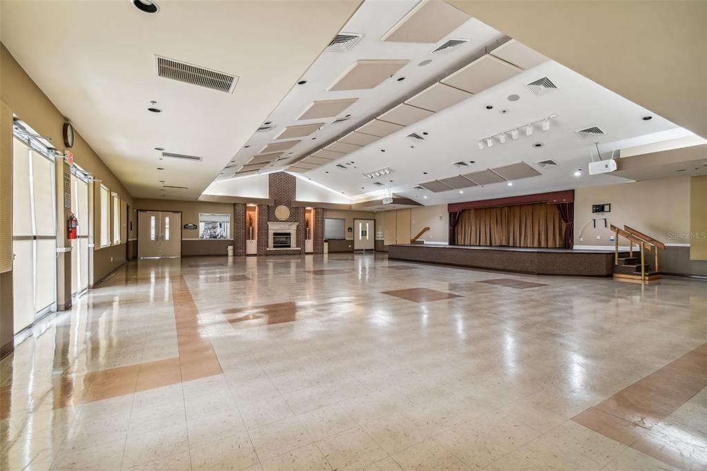 For Sale: $284,900 (2 beds, 2 baths, 1332 Square Feet)