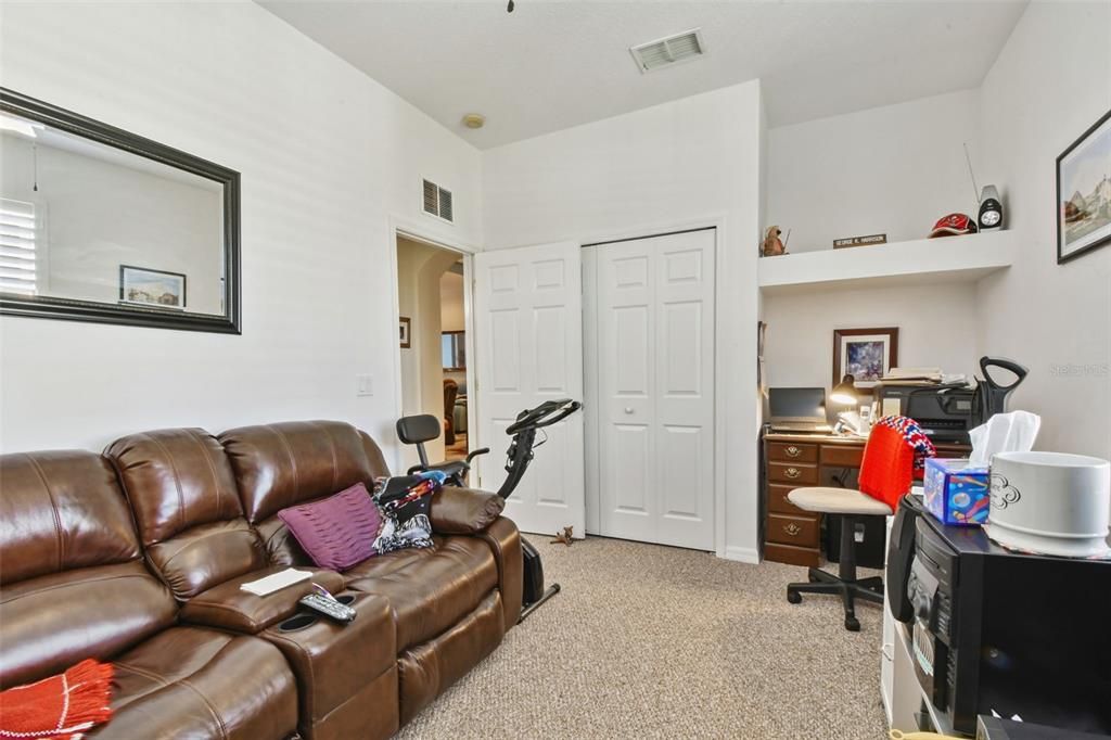 For Sale: $284,900 (2 beds, 2 baths, 1332 Square Feet)