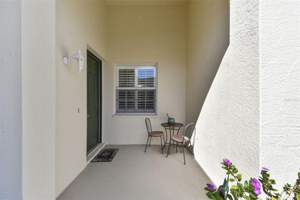 For Sale: $284,900 (2 beds, 2 baths, 1332 Square Feet)