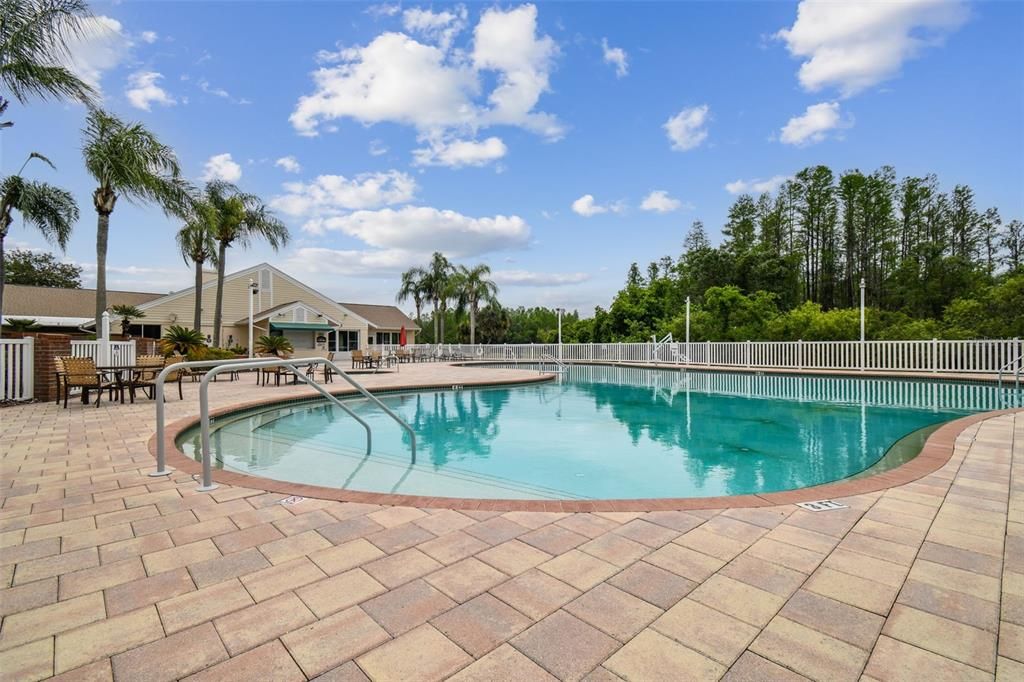 For Sale: $284,900 (2 beds, 2 baths, 1332 Square Feet)