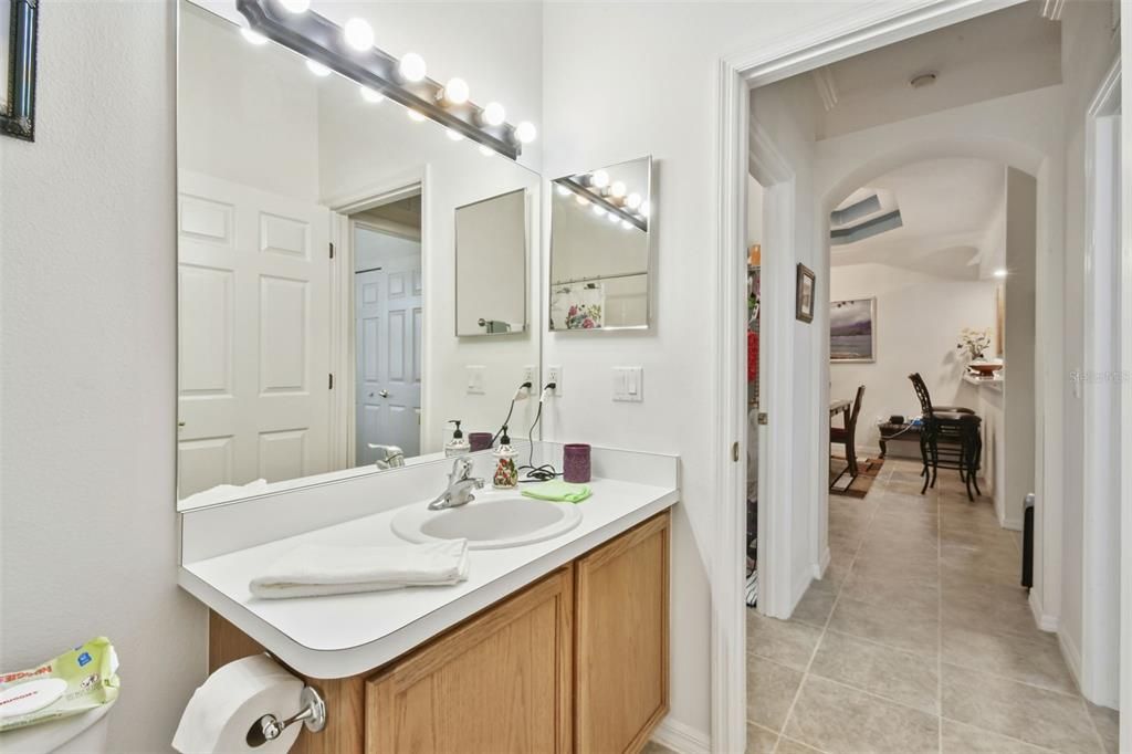 For Sale: $284,900 (2 beds, 2 baths, 1332 Square Feet)