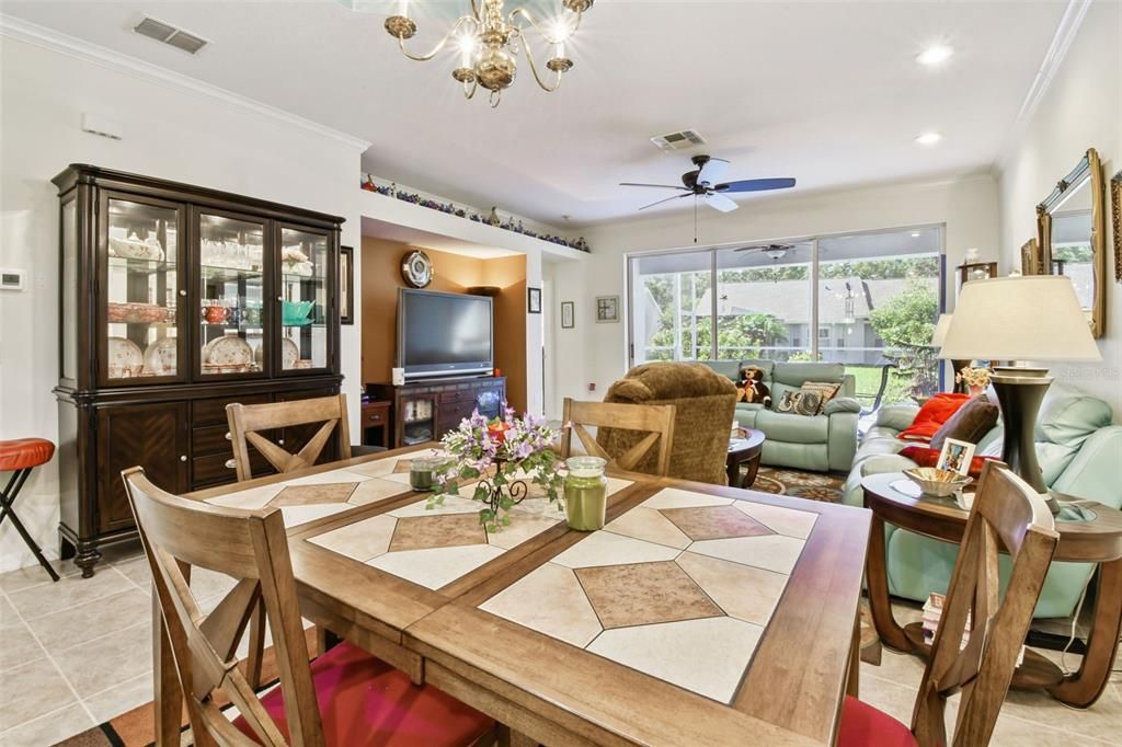 For Sale: $284,900 (2 beds, 2 baths, 1332 Square Feet)